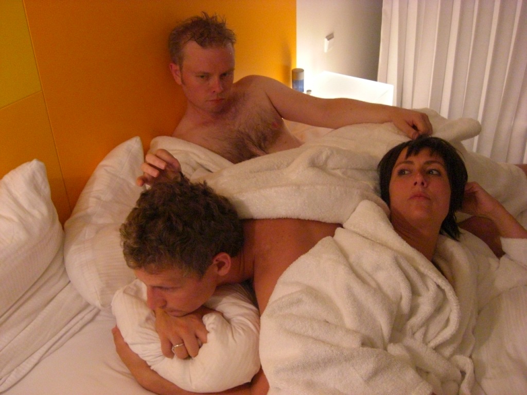 IN THE NUDE –&nbsp;PERFORMANCE